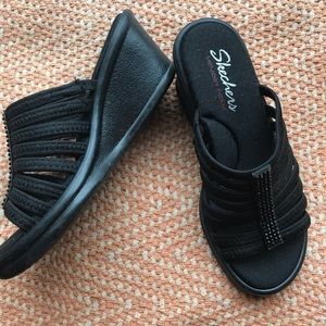 Skechers Rumbler Wedge Sandals